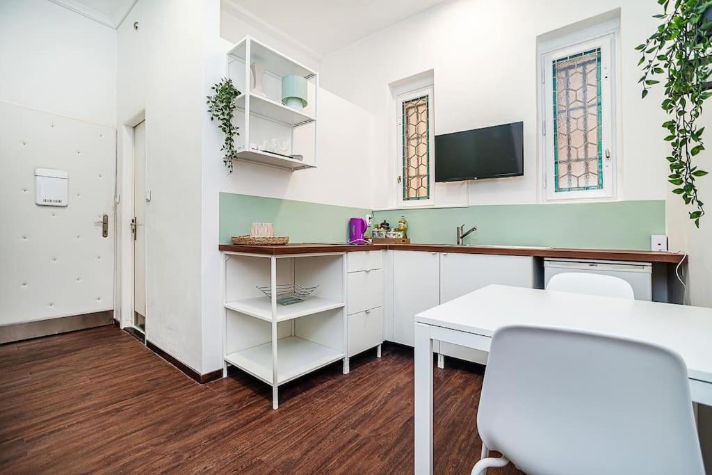 Cozy Old Town Stay - 1-Bedroom Apartment Praha Bagian luar foto